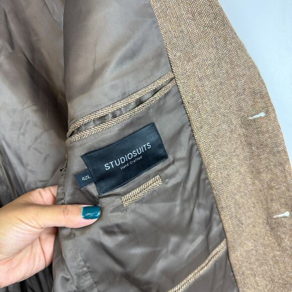 StudioSuits Handcrafted 100% Wool Blazer Jacket Brown Tan Herringbone - 42L Long - Picture 8 of 10